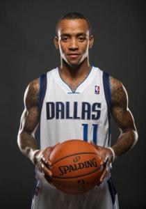 车坠落桥下 车坠落桥下