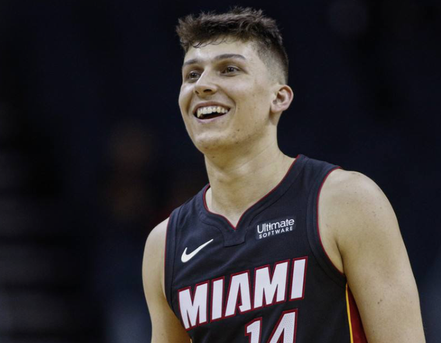 这场比赛的 这场比赛的