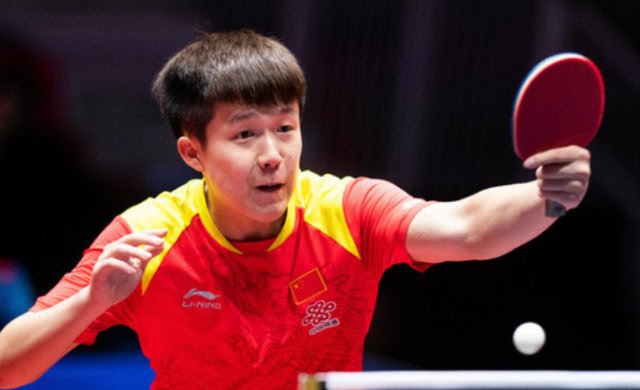 东足球精神 东足球精神